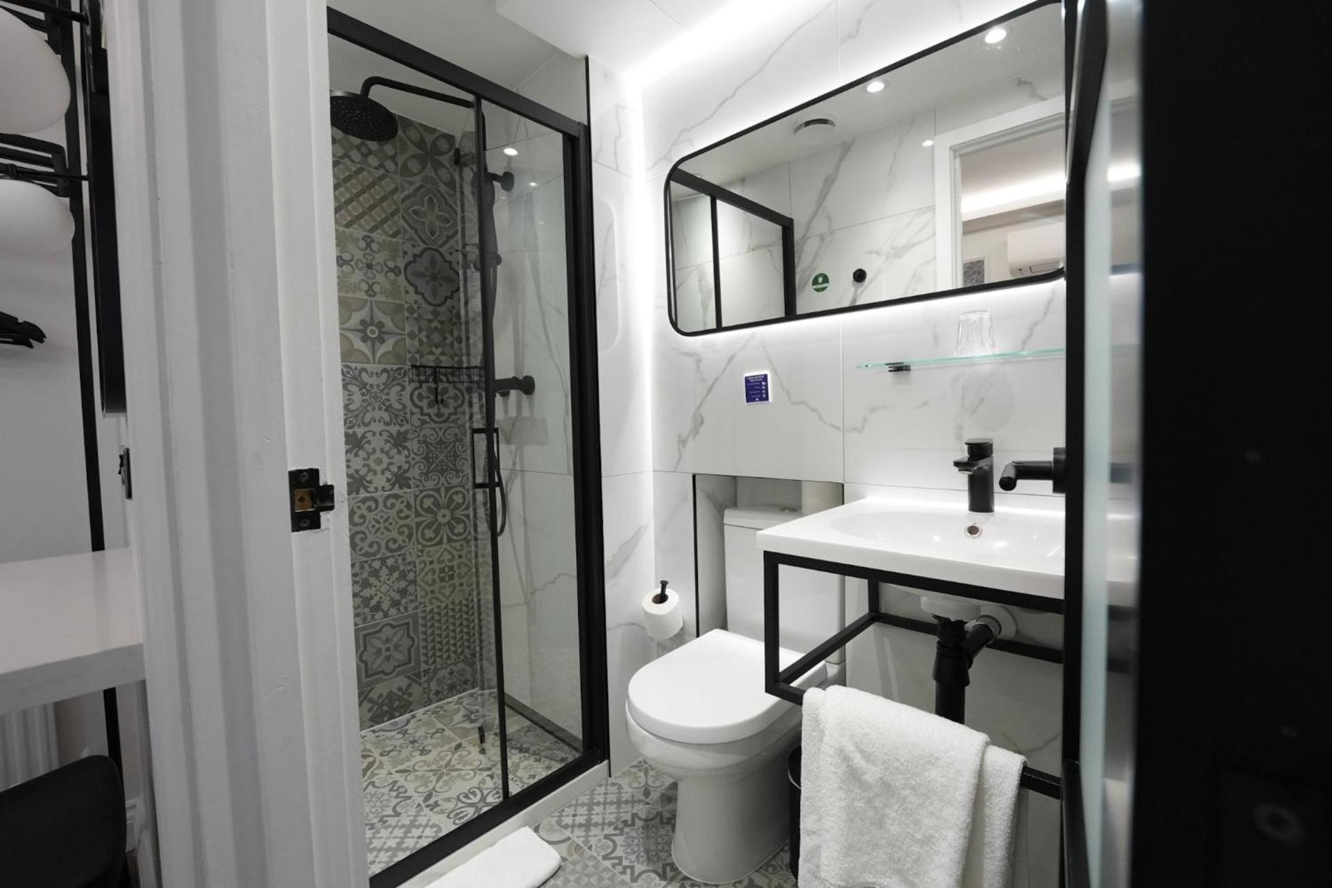 STG Hotel Oxford Street - formerly St Giles London Hotel