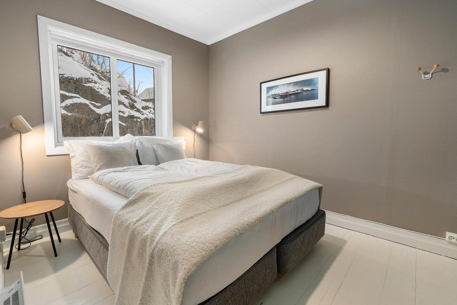 Central 5 Bedroom Villa with Svolværgeita View