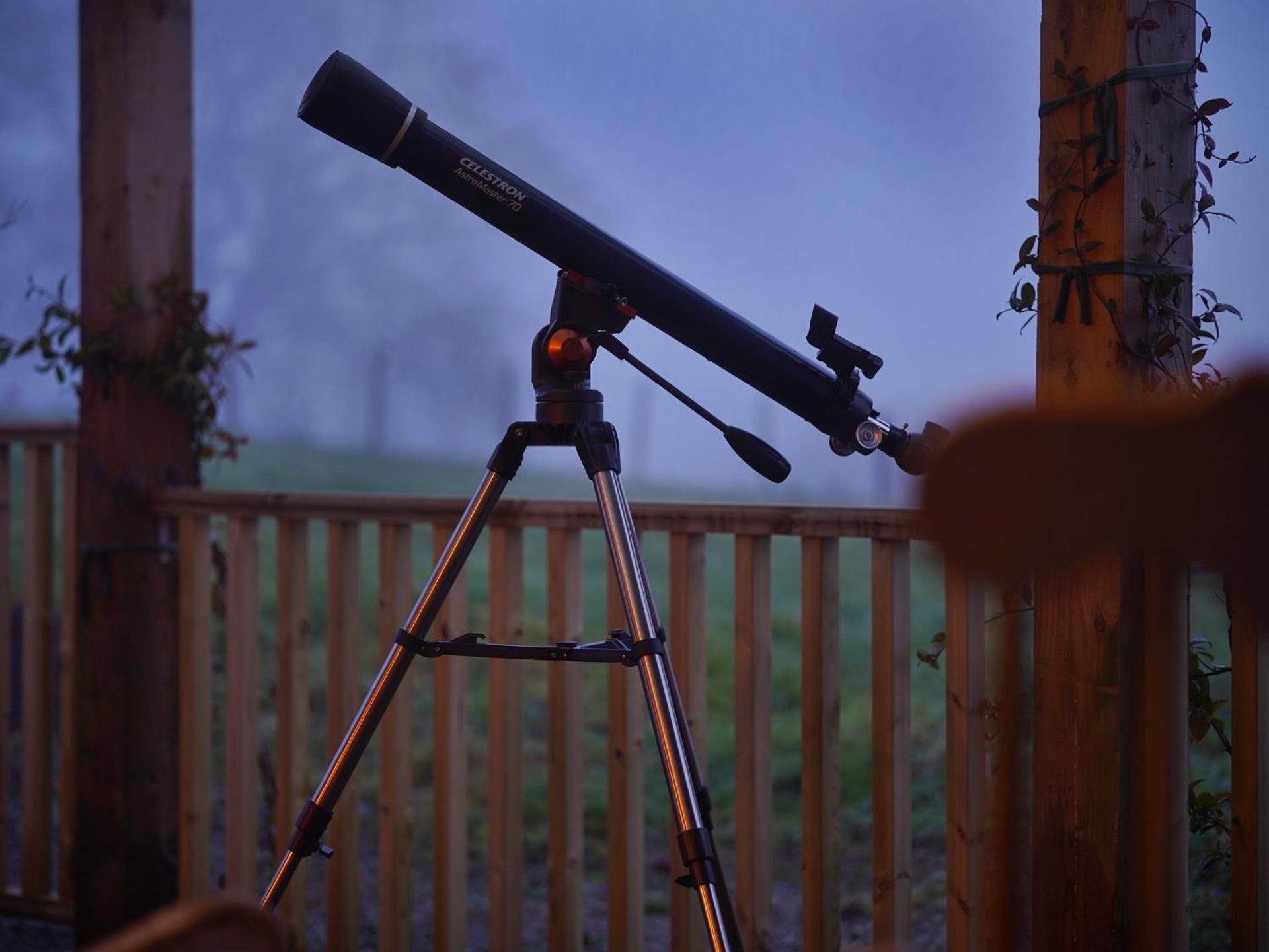 Romantic country cabin with log burner, spectacular views, spa hot tub - Brecon Beacons National Park