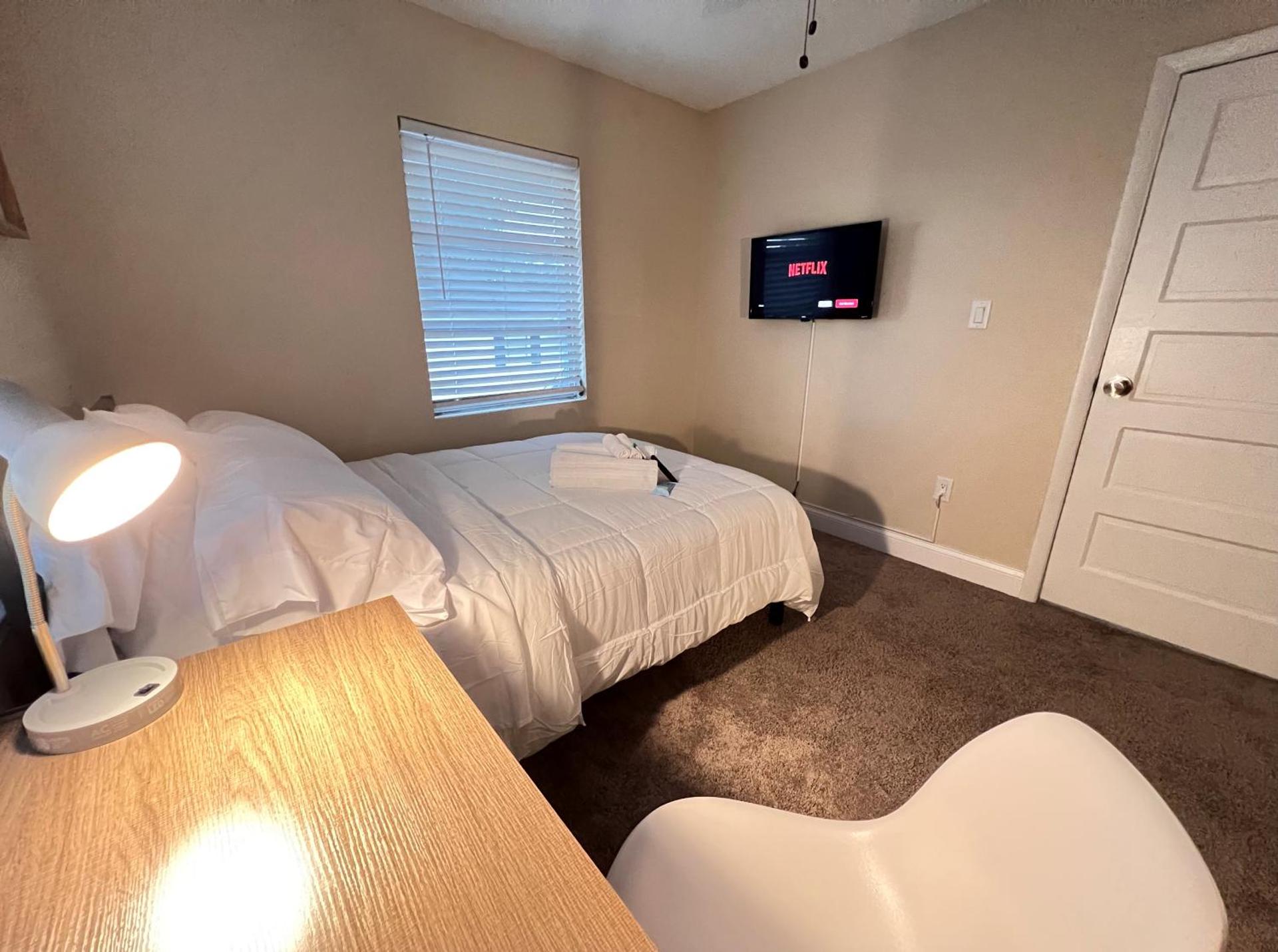 Comfortable Room Rentals Outlets & Kingsky Academy