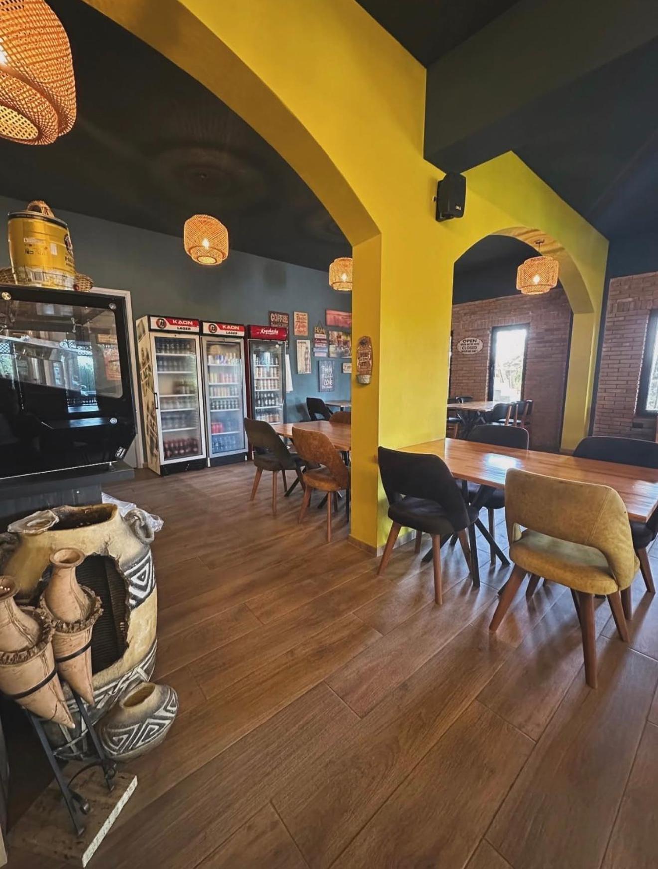 Restaurant/places to eat