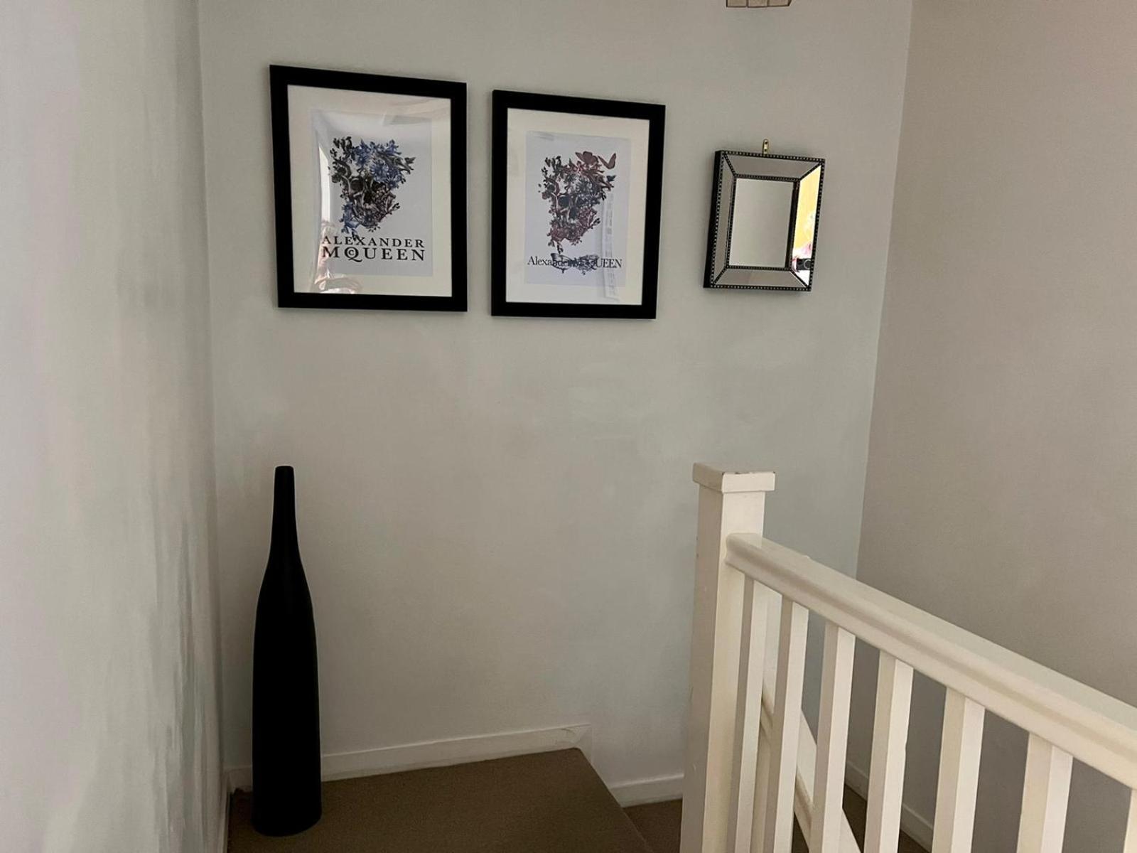 2 Bed Duplex Penthouse Apartment by Mathew Street Sleeps 6