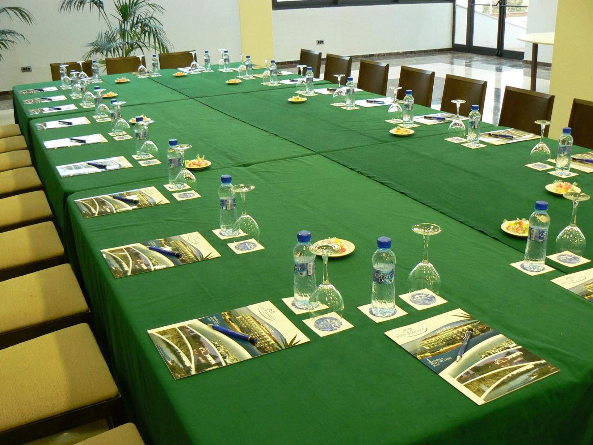 Meeting/conference room