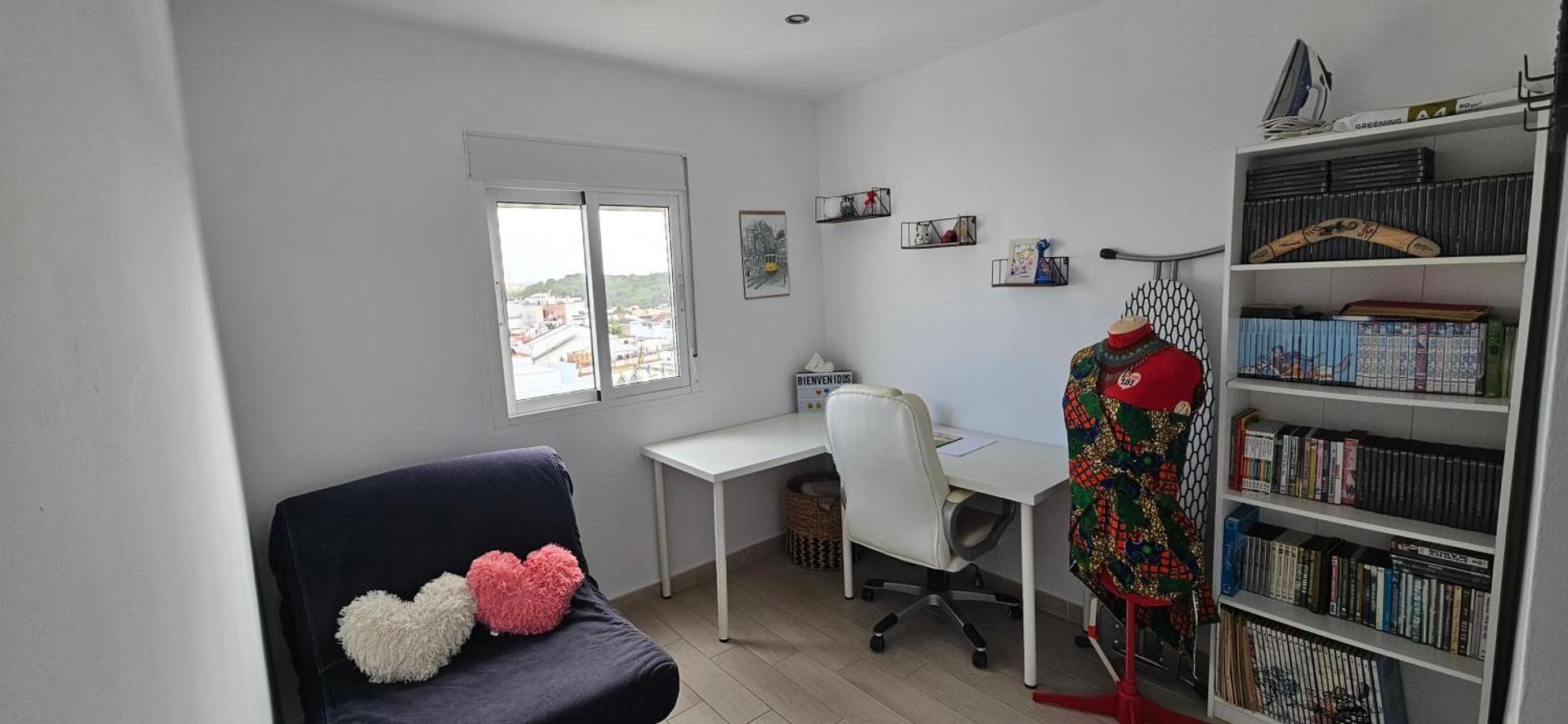 Piso luminoso y acogedor