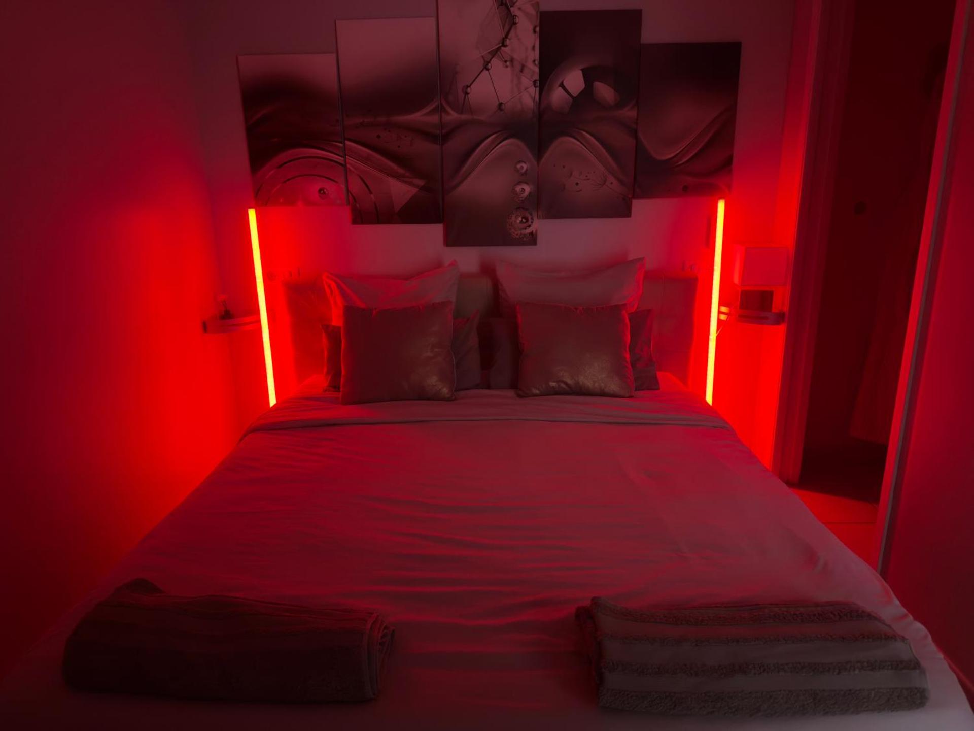 Le Cocon en pierre au coeur du Verdon gîte "Le Repos Des Chênes"