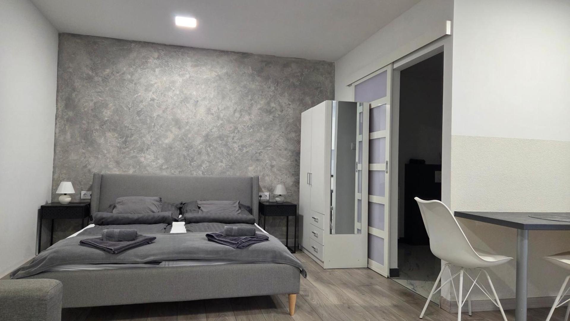 Belvárosi apartmanház 2