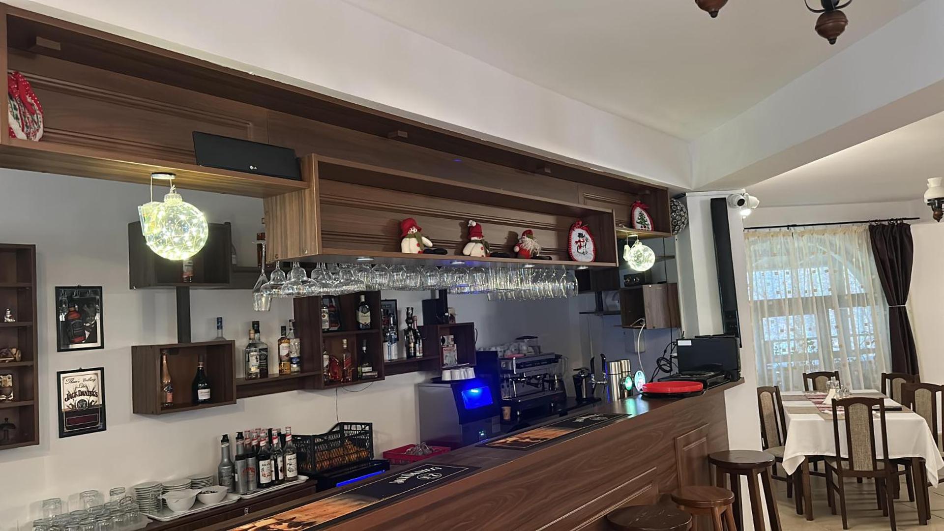 Pensiunea Restaurant Casa Lacului