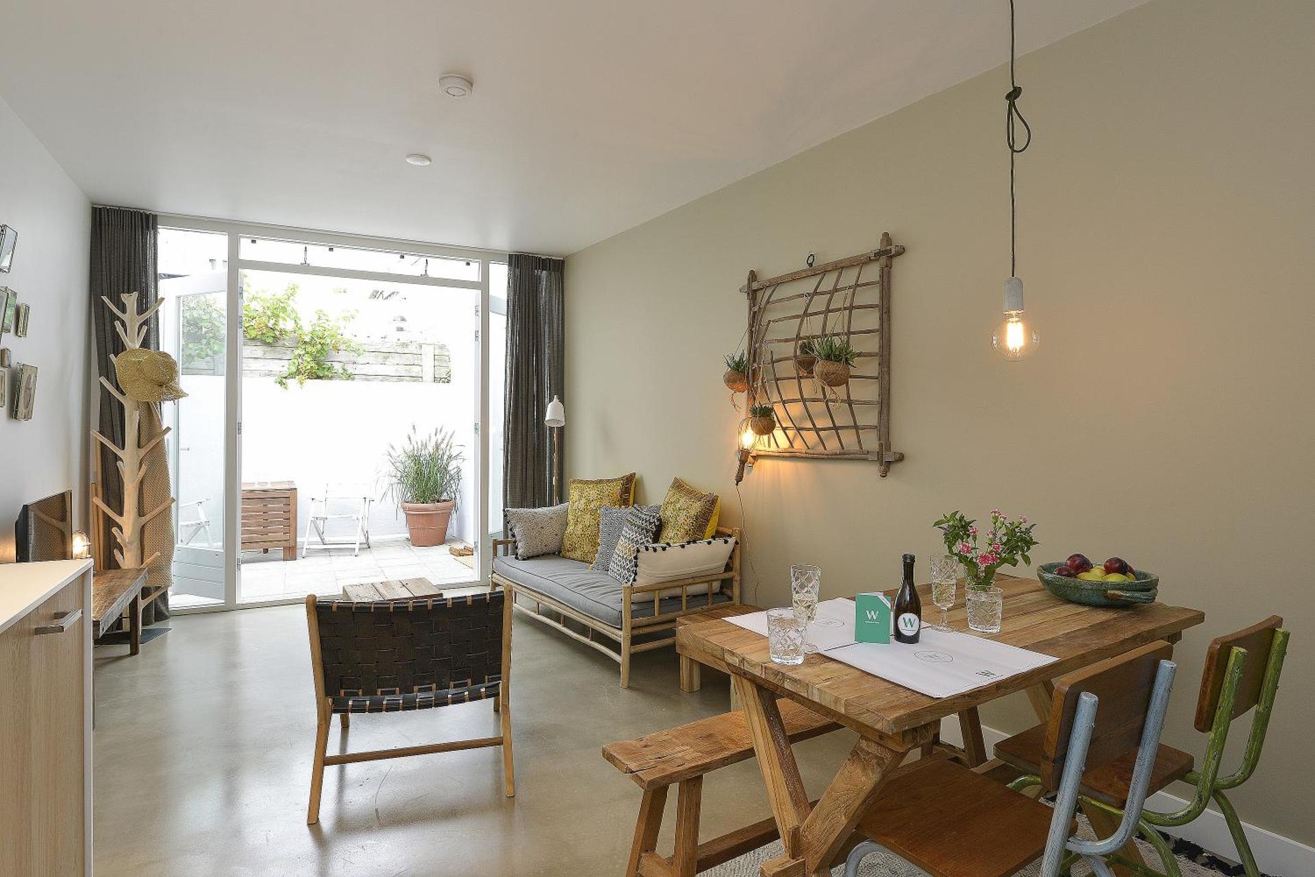 Follow The Sun Apartment