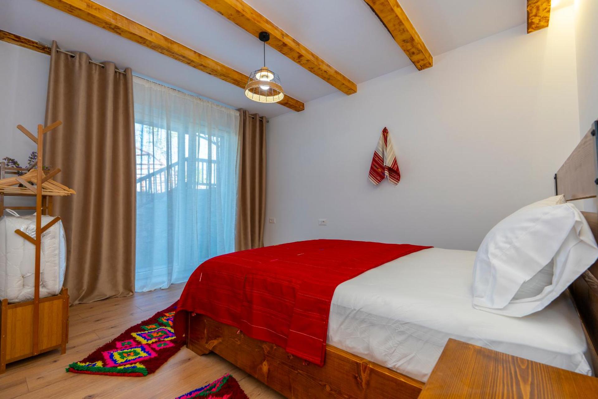 Dobbeltværelse med haveudsigt