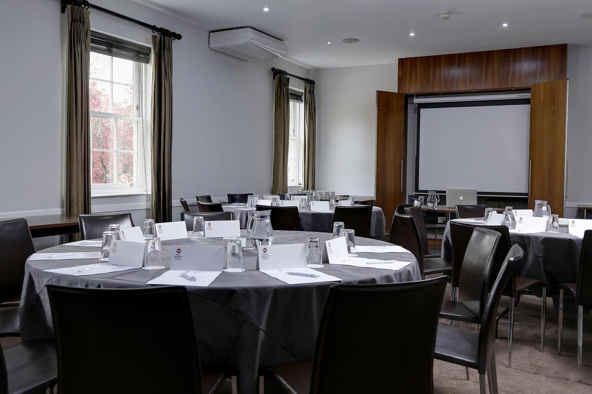 Meeting/conference room