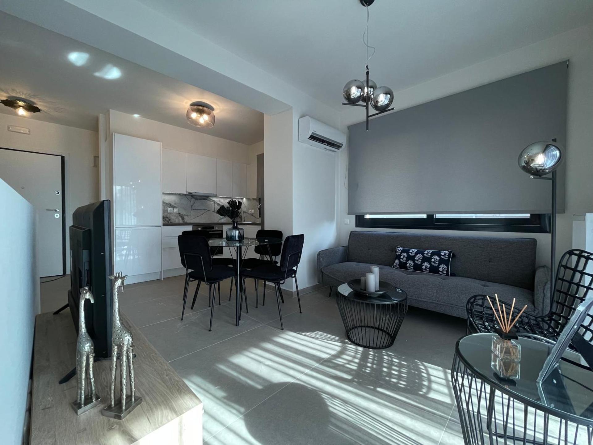 Athenean Modern Escape near Marina Floisvos