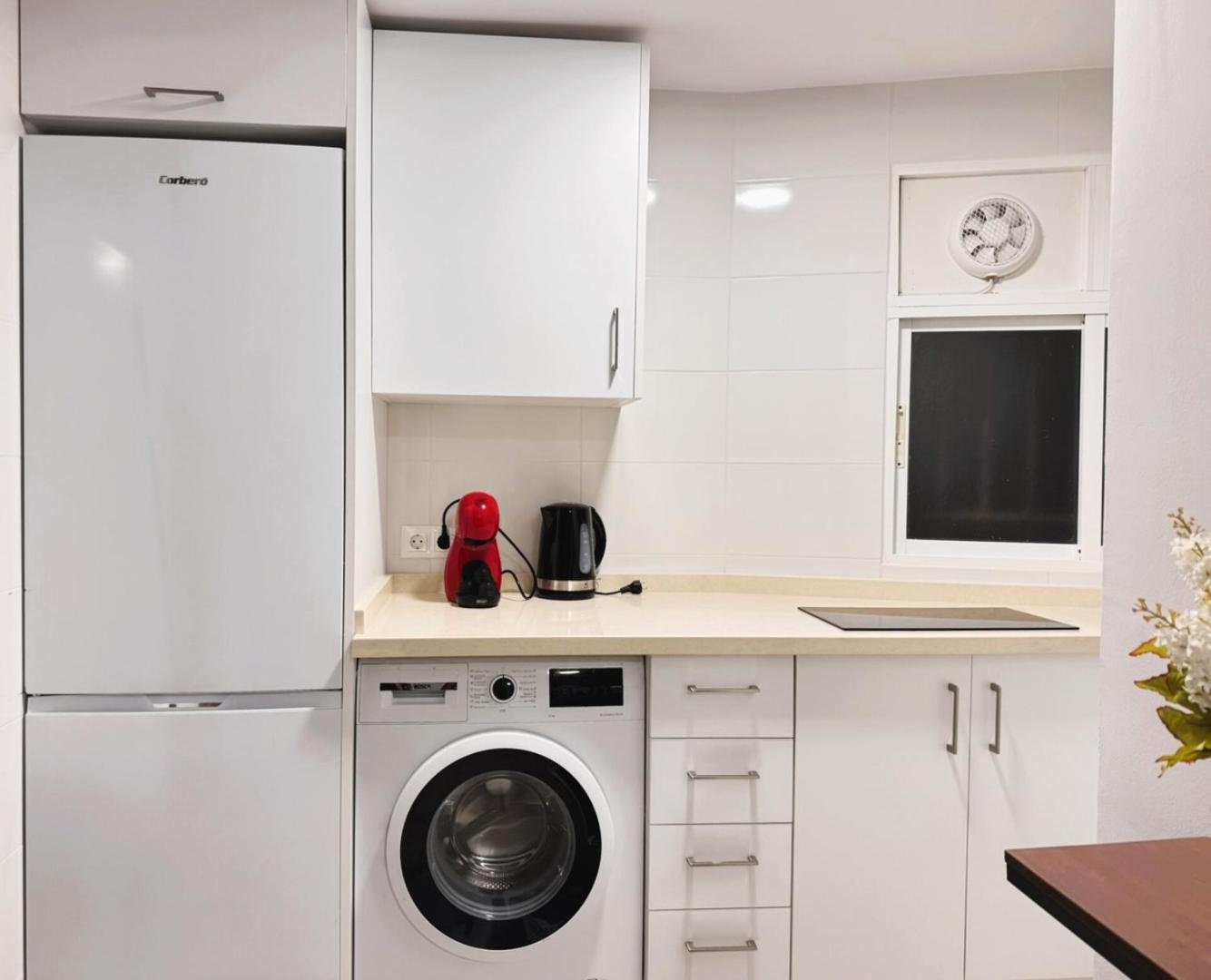 A un paso de la Basilica Macarena WIFI