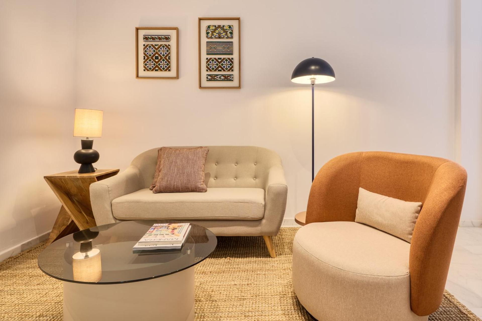 Communal lounge/ TV room