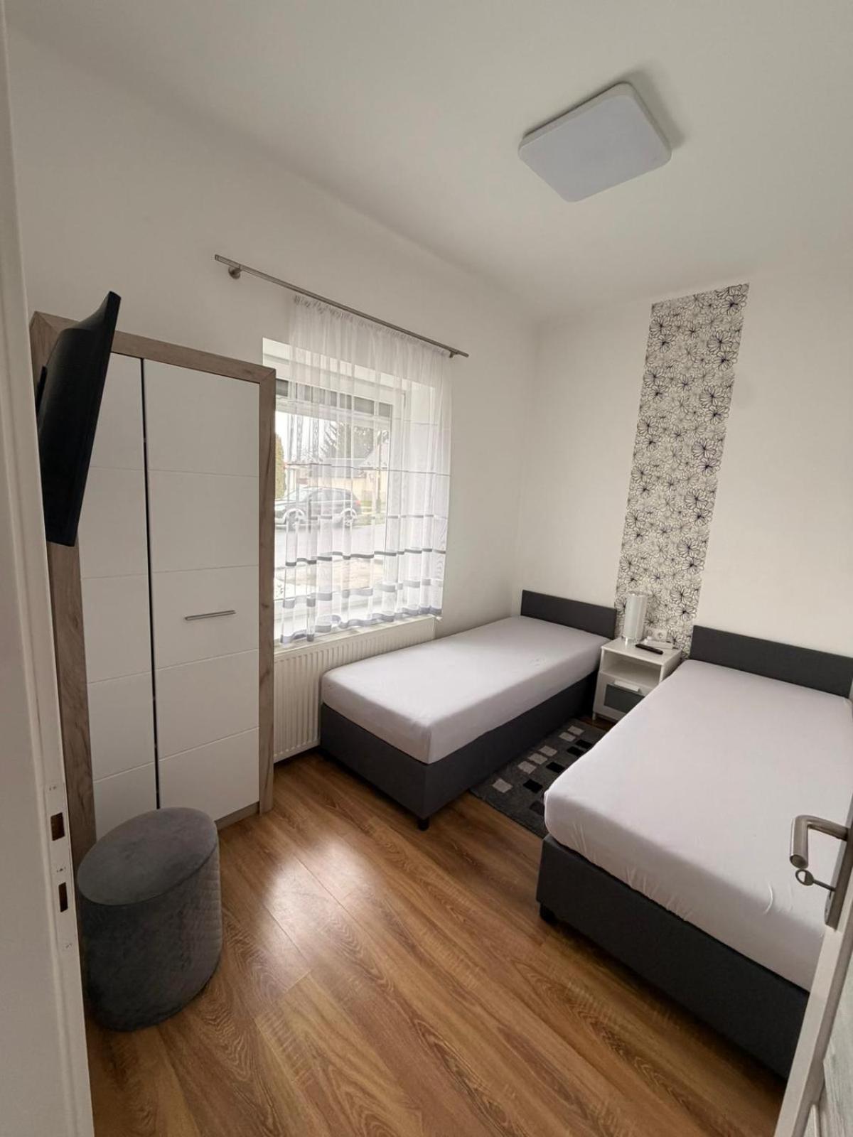 BE-LE-VALÓ APARTMAN