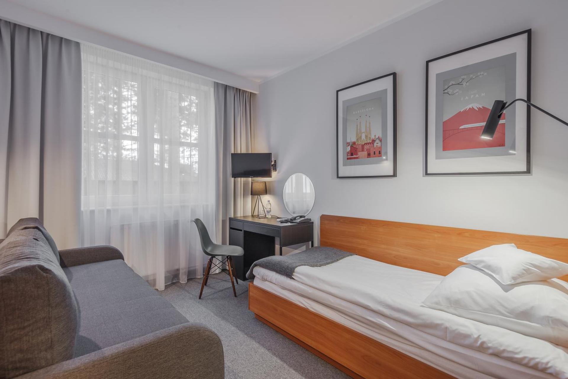 Photo of the whole room