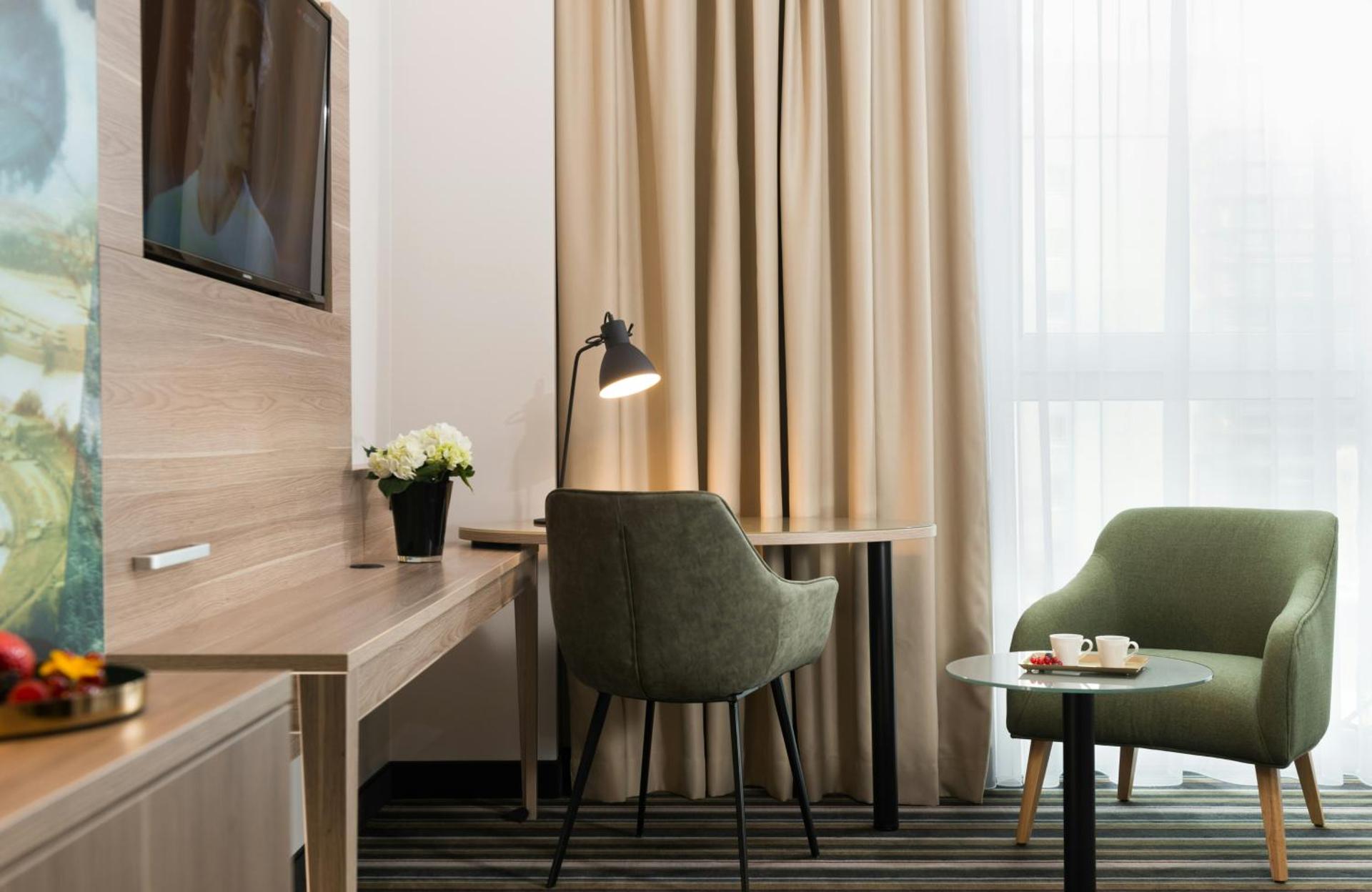 Photo of the whole room