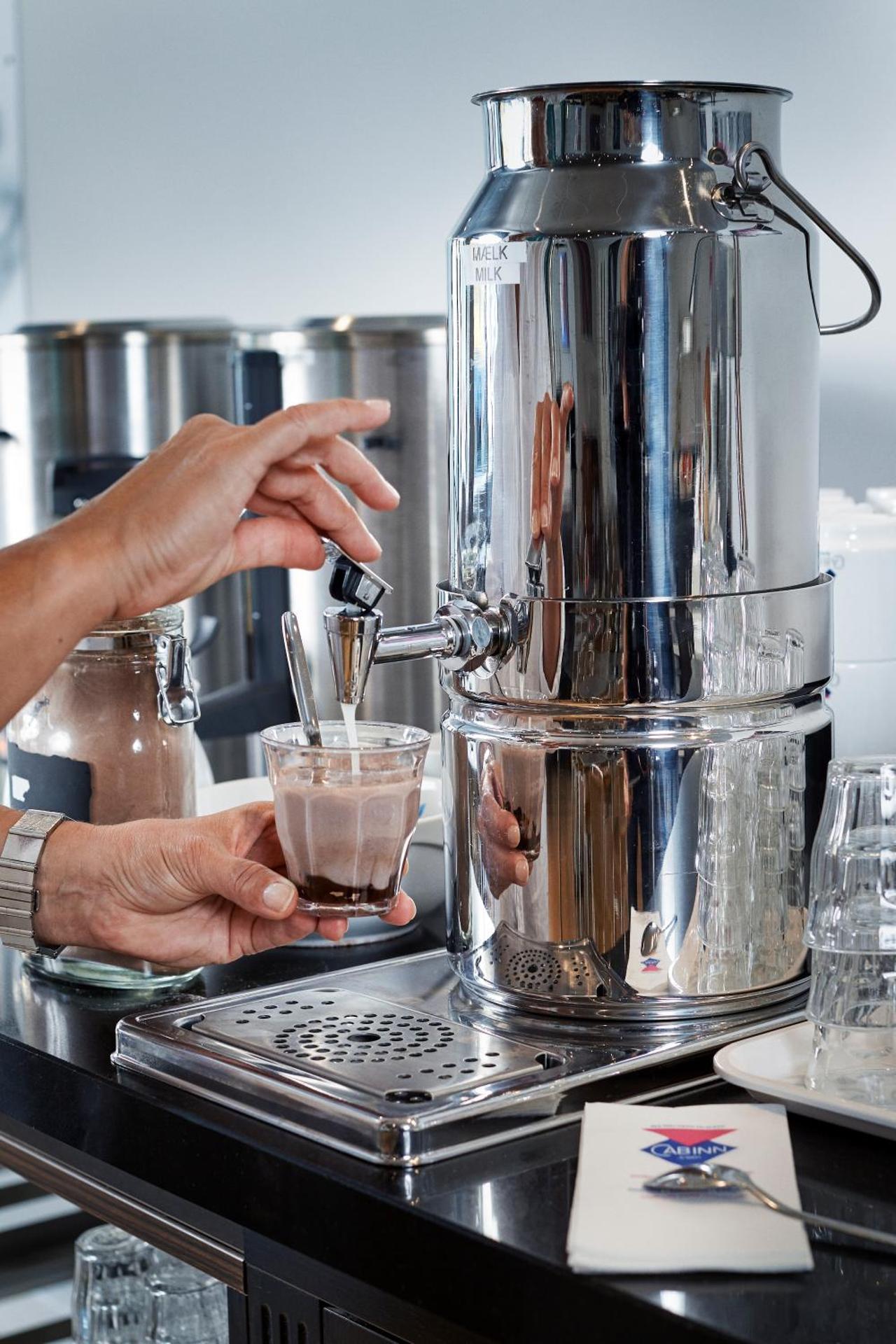 Coffee/tea facilities