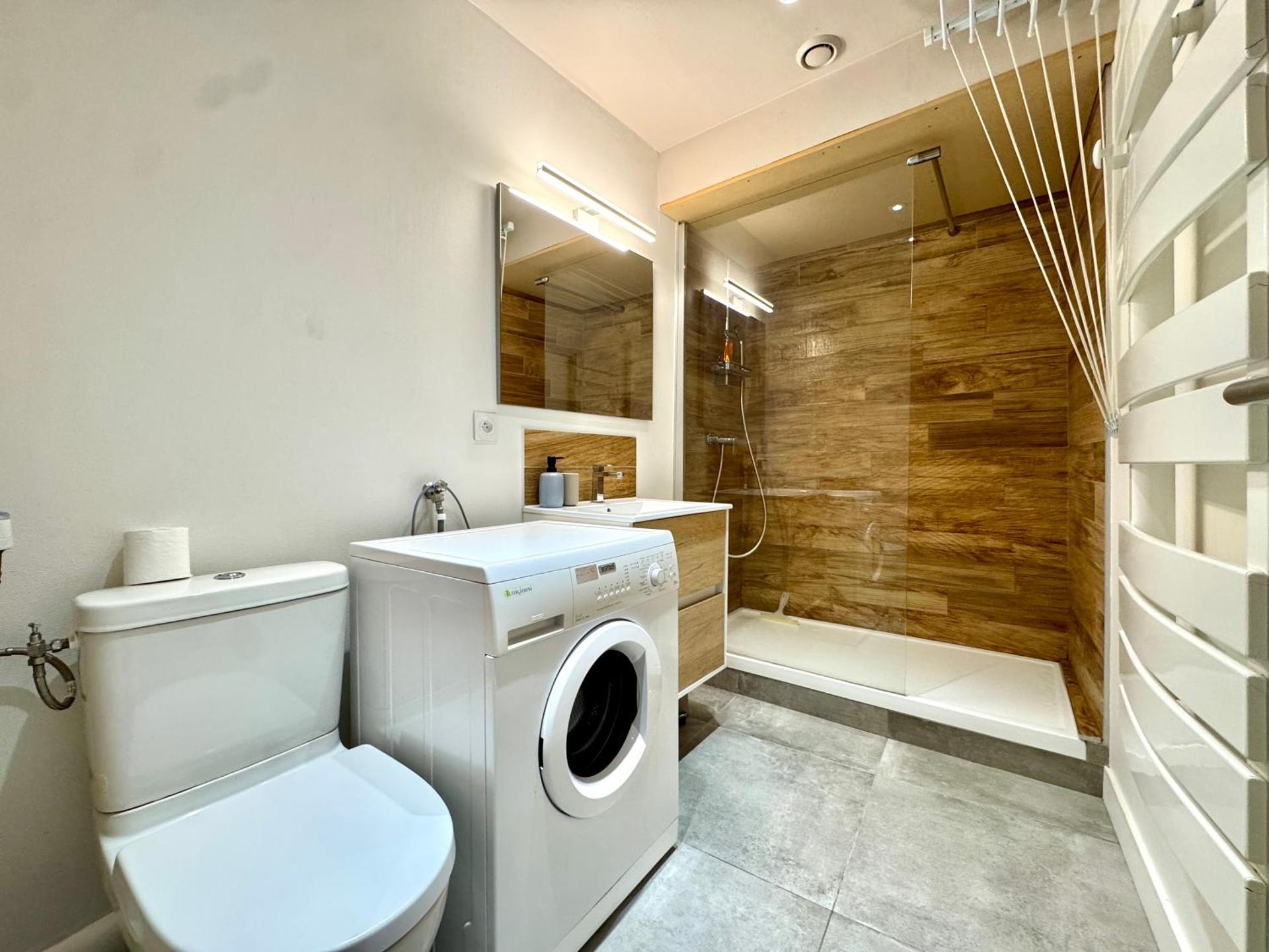 Le Cocon, Hyper-centre, Climatisation, Trams