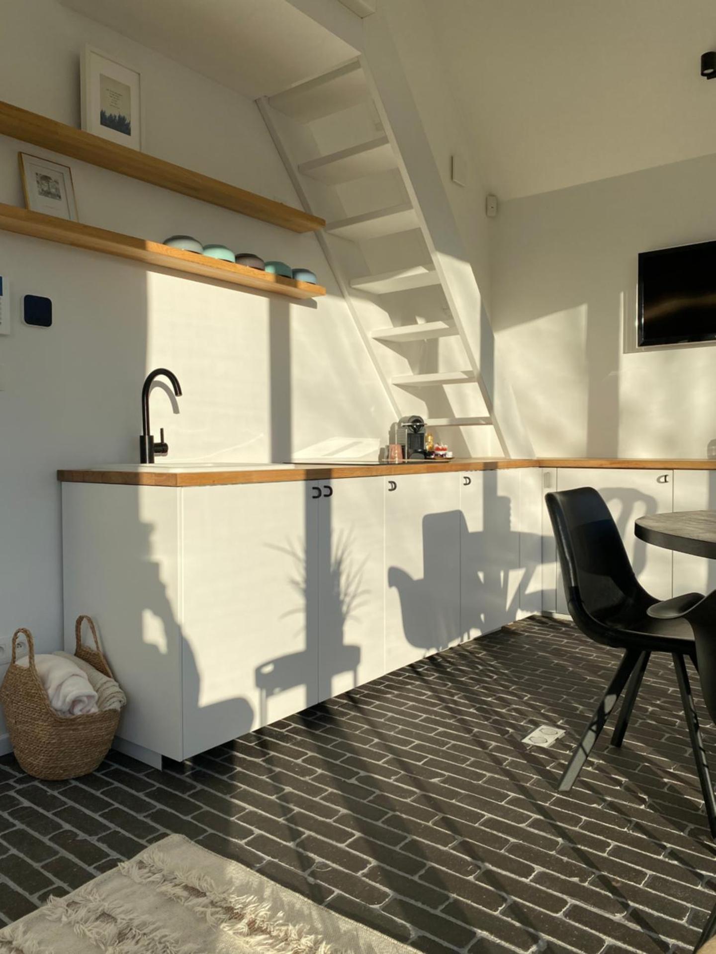 The Conservatory a cosy little holiday home- central between Gent Antwerpen Brussel & Brugge