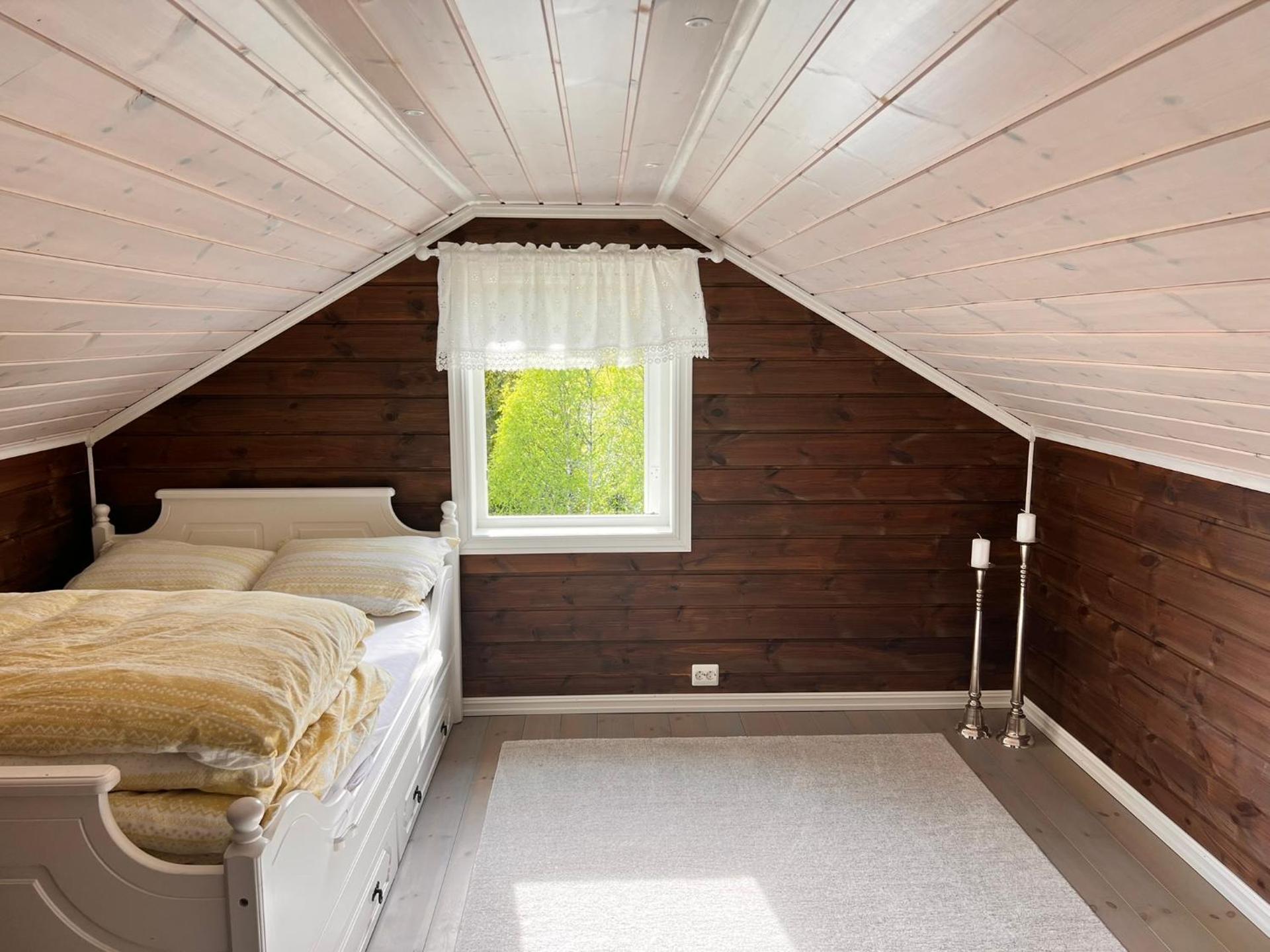 På solsiden av Gaustatoppen