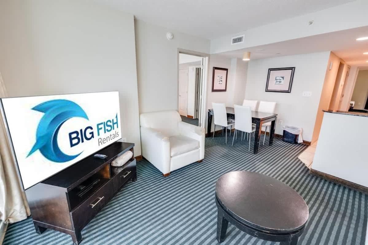 7th Floor! Modern Building, Direct Oceanfront View