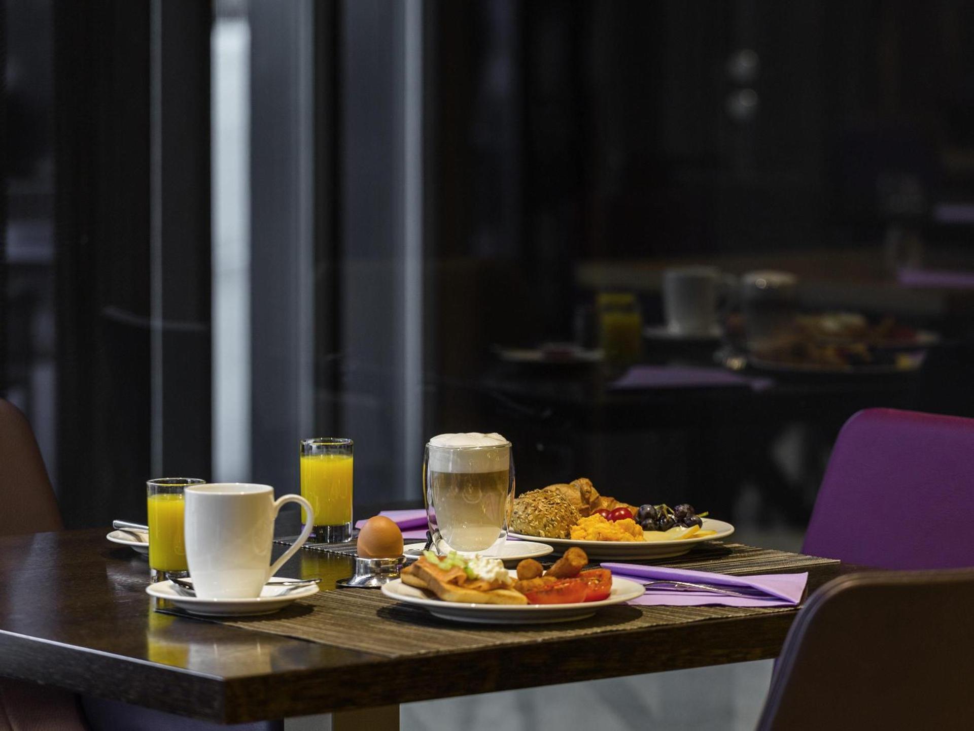 Restaurant/places to eat