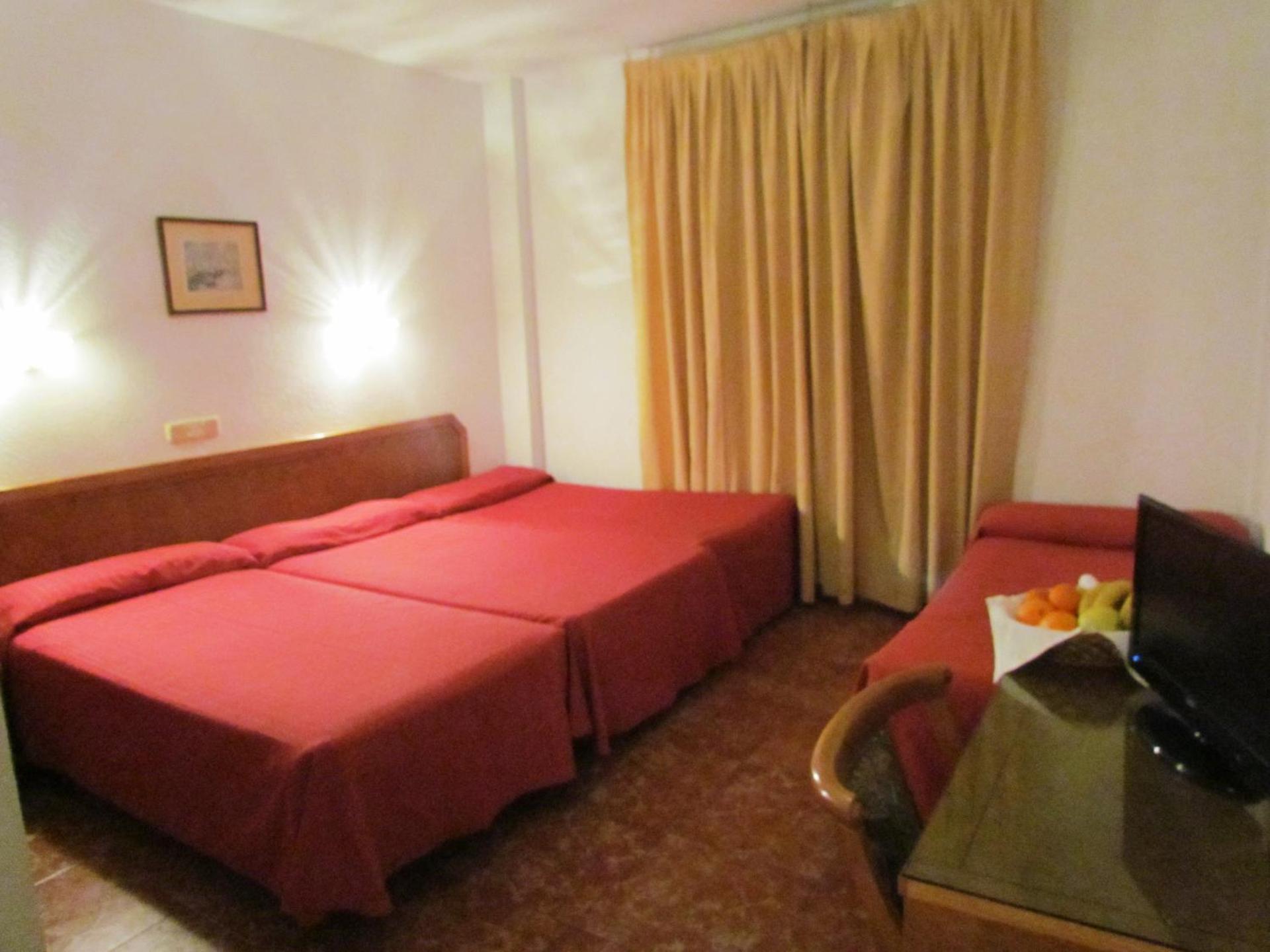 Complejo Hotelero Saga