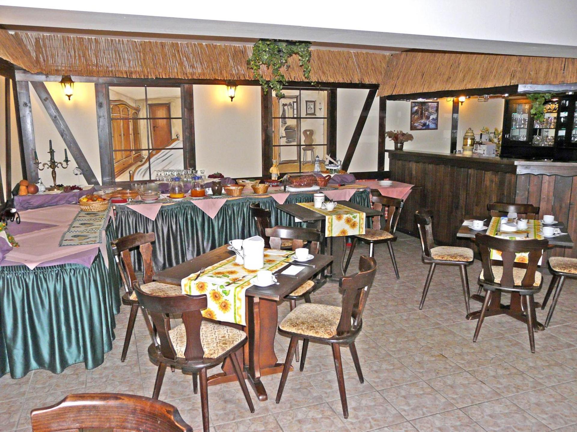 Restaurant/places to eat