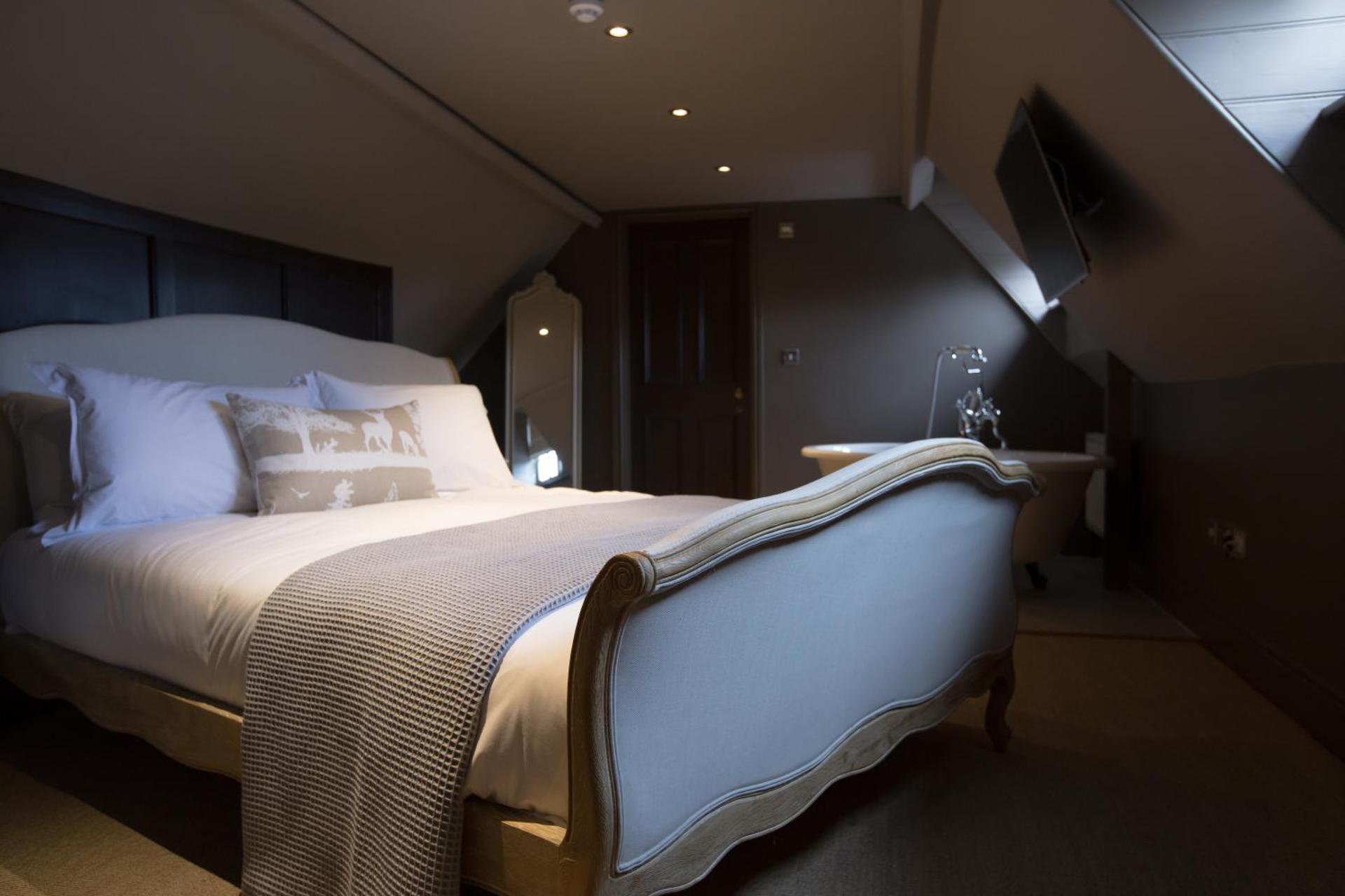 The Lion Hotel - Pub & Restaurant