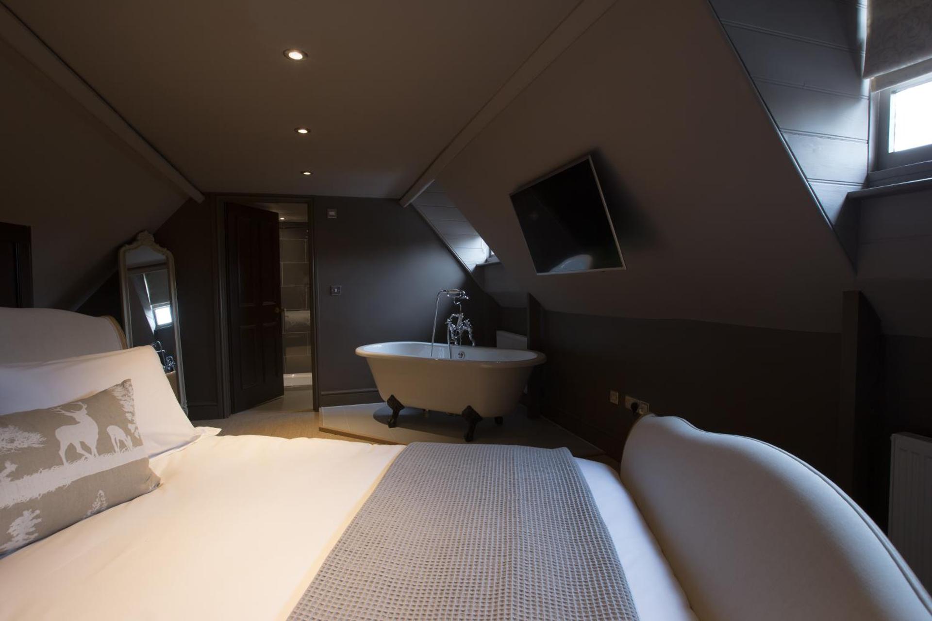 The Lion Hotel - Pub & Restaurant