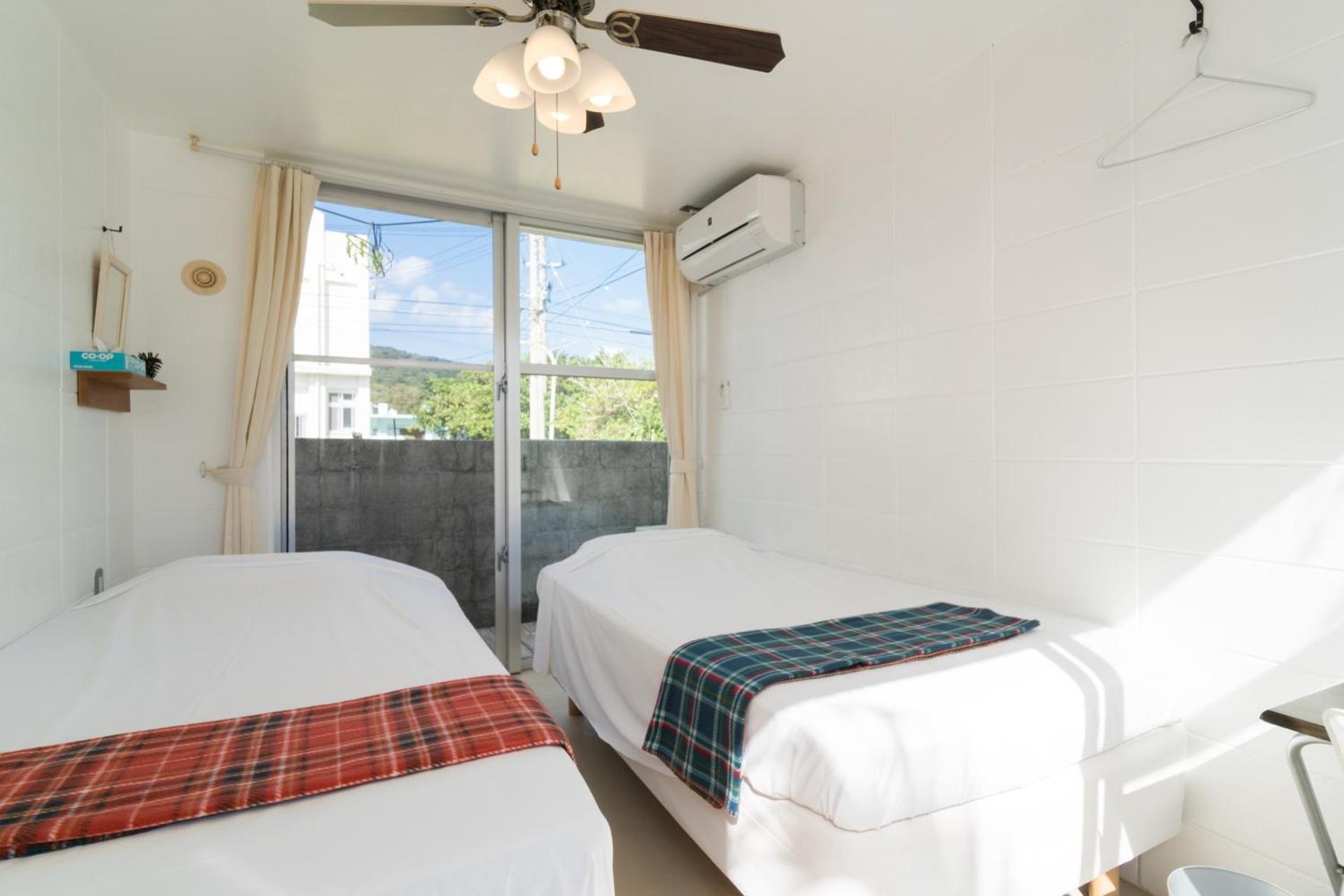 Hanamuro Inn Aka Island