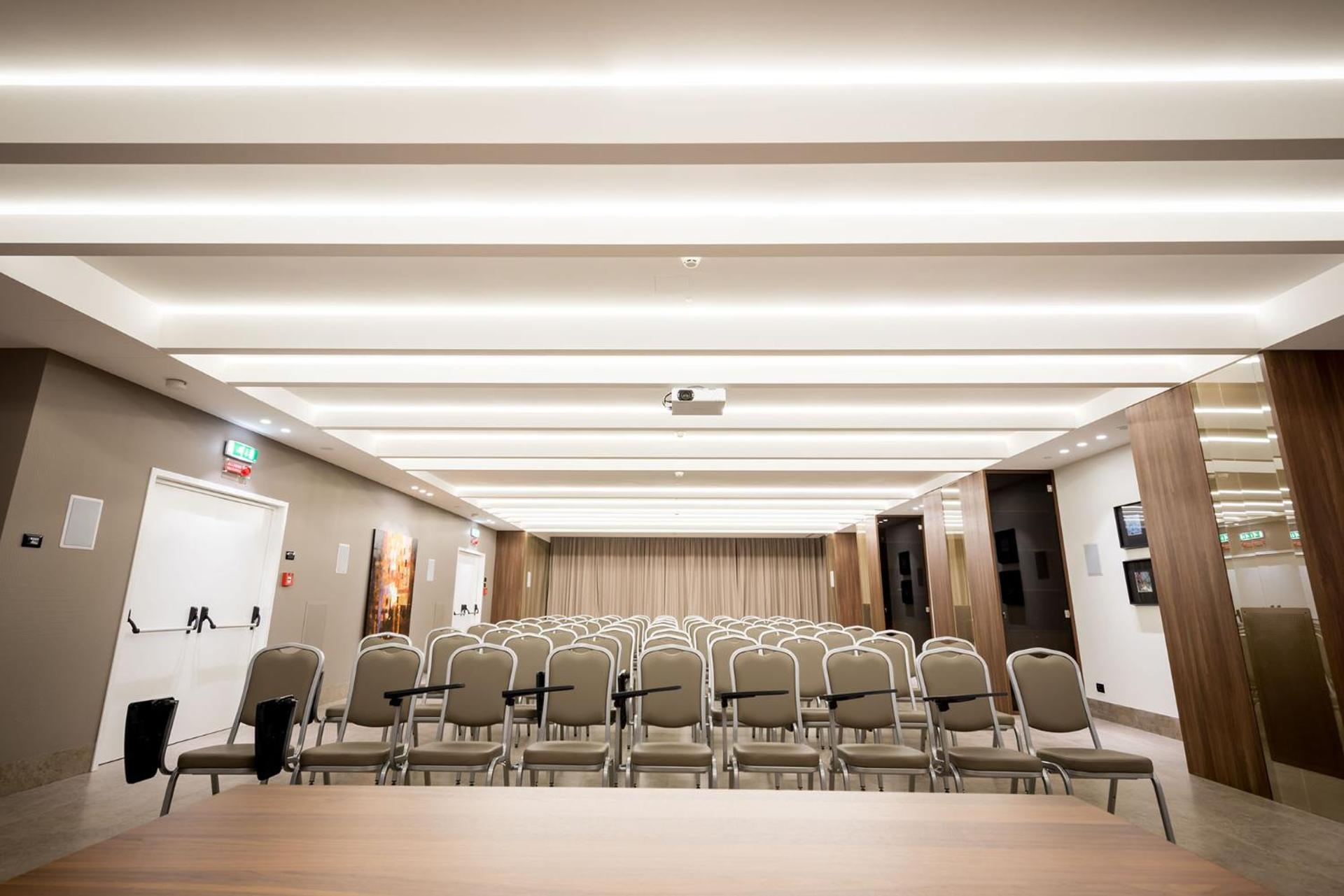 Meeting/conference room