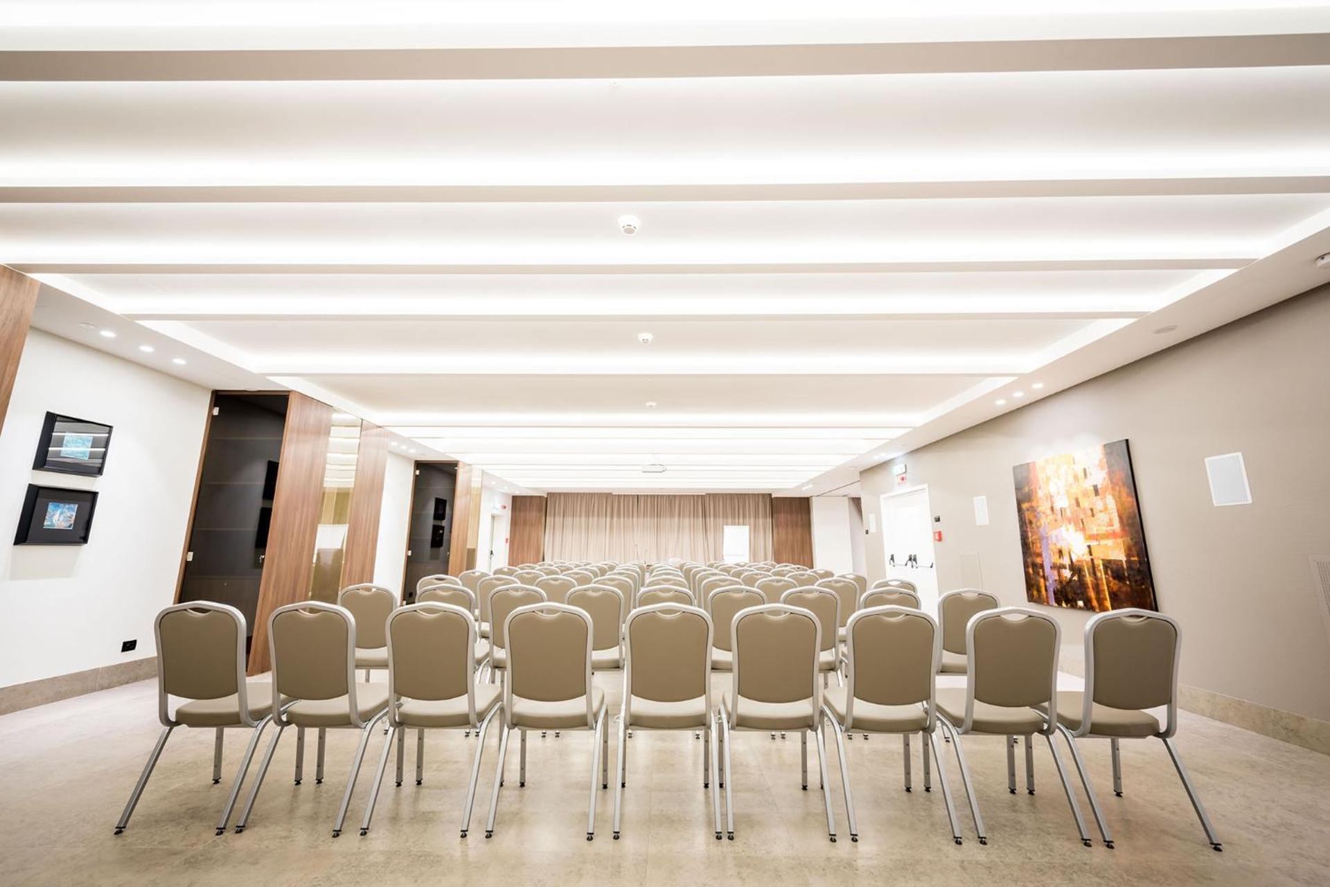 Meeting/conference room