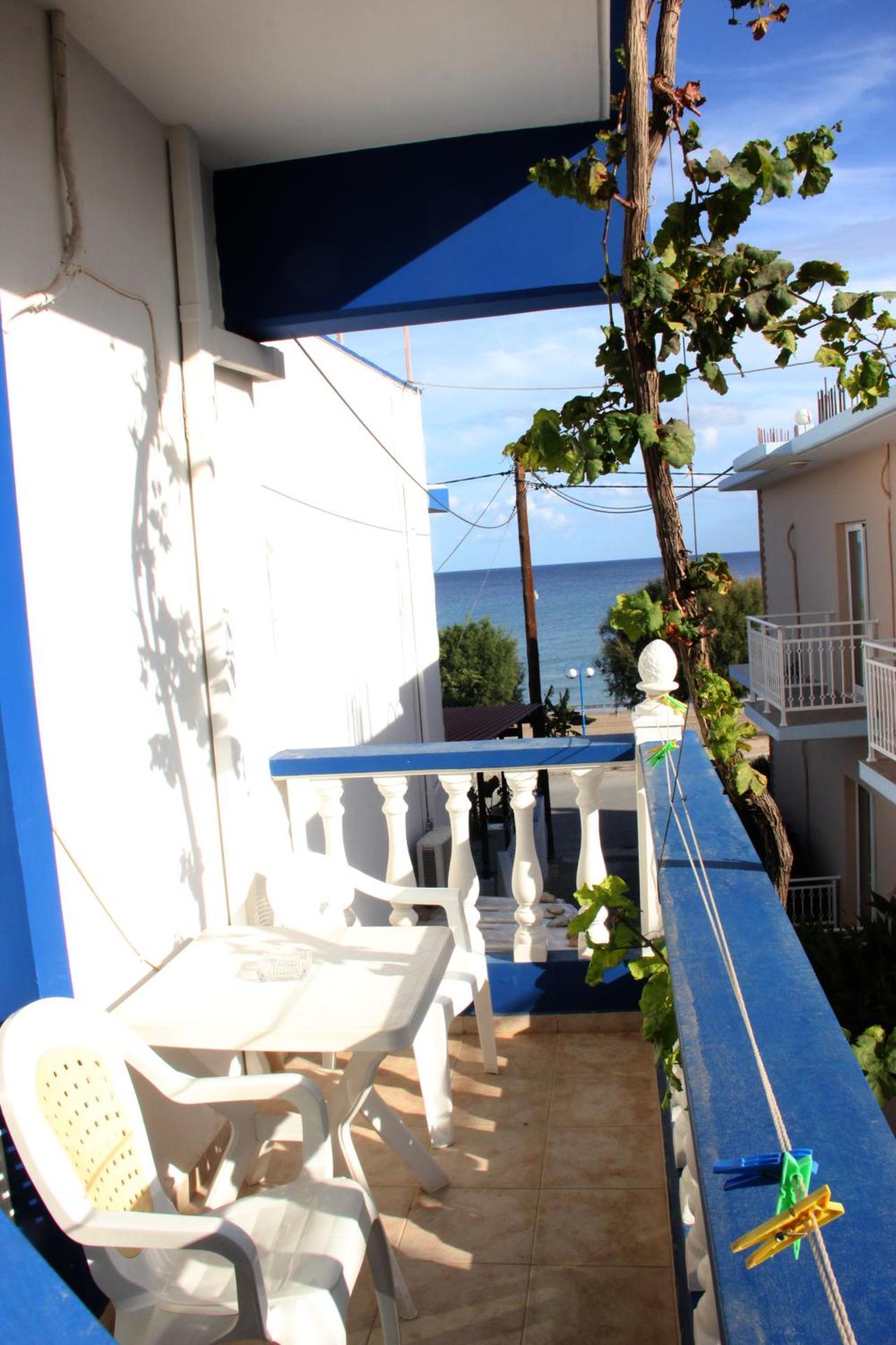 Nikos Studios Meltemi Family Suite Penthouse