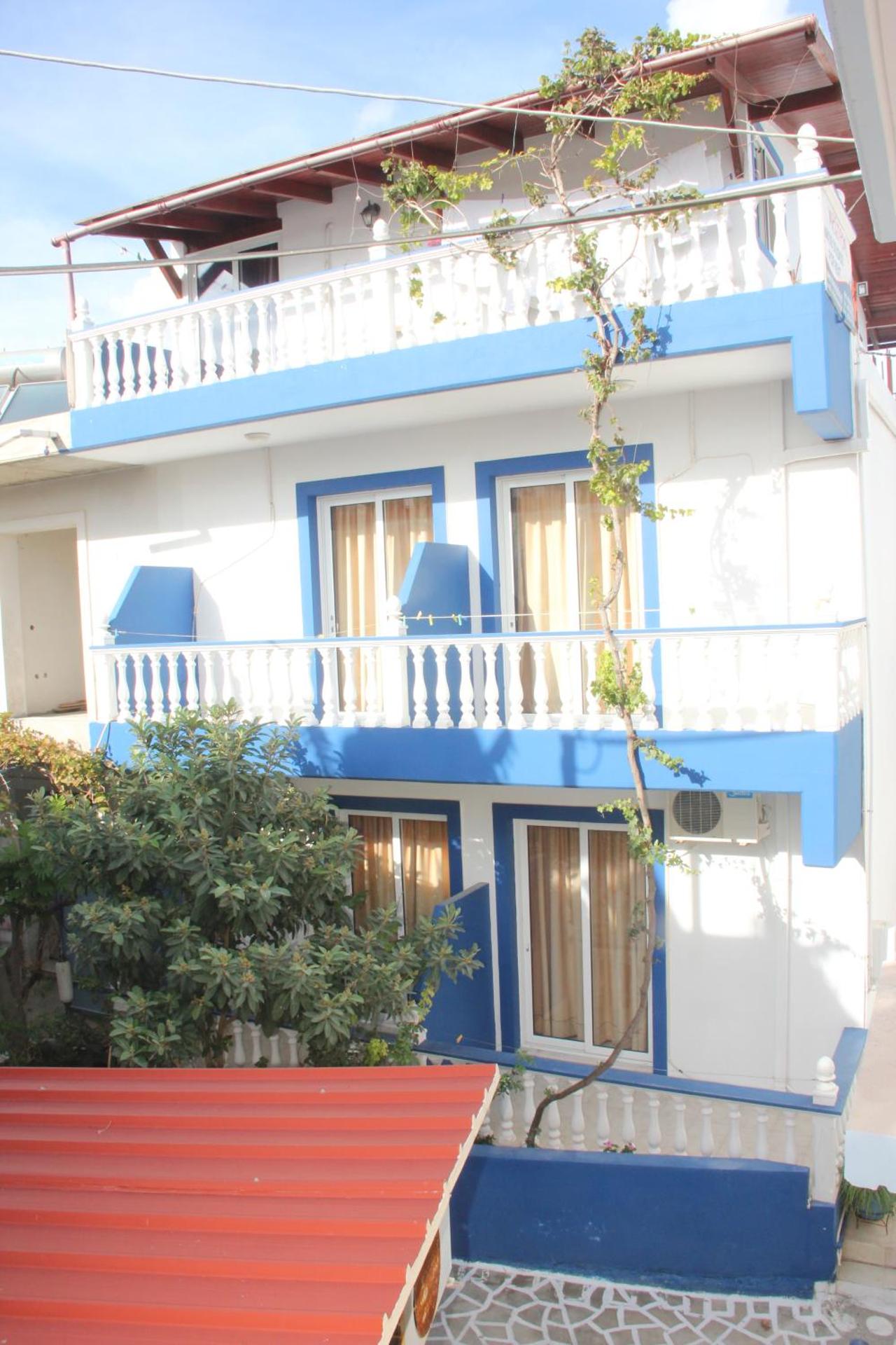 Nikos Studios Meltemi Family Suite Penthouse