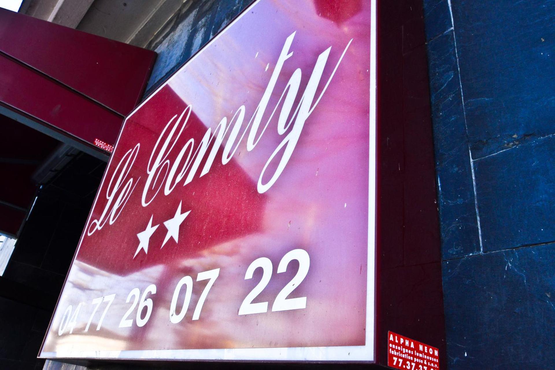 Property logo or sign