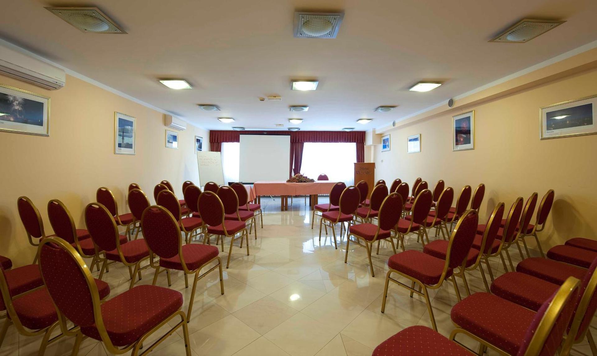 Meeting/conference room