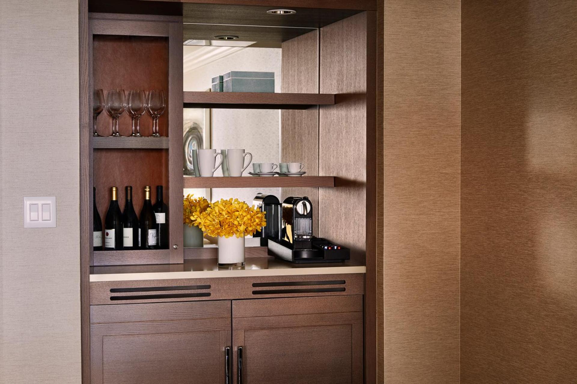 Coffee/tea facilities