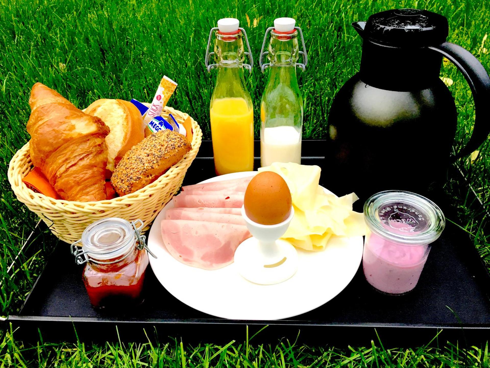 Continental breakfast