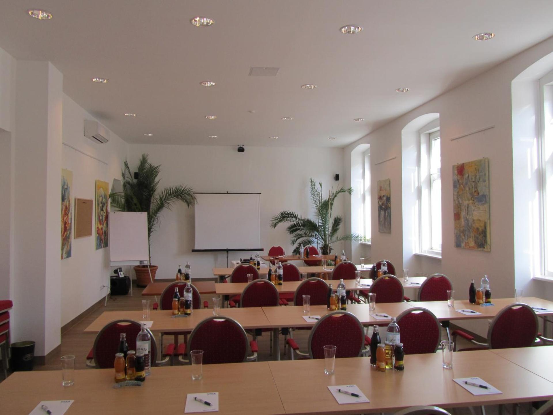 Meeting/conference room