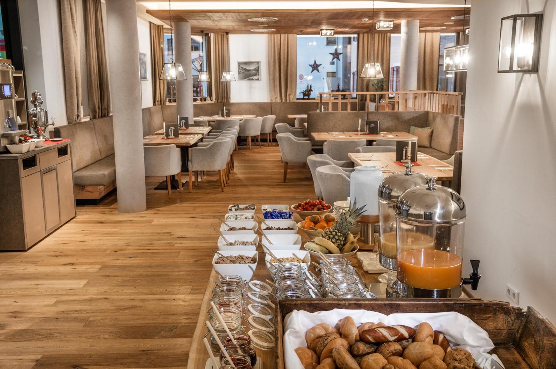 Restaurant/places to eat