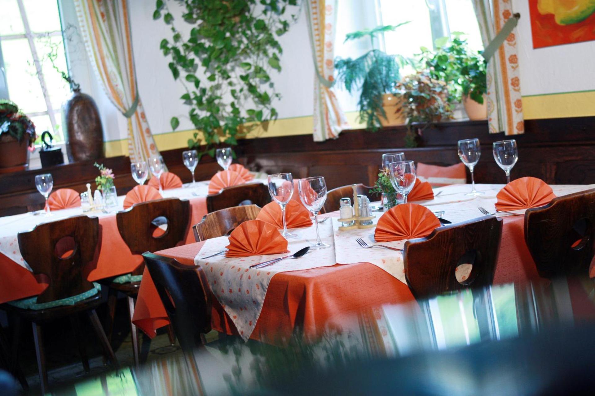 Restaurant/places to eat