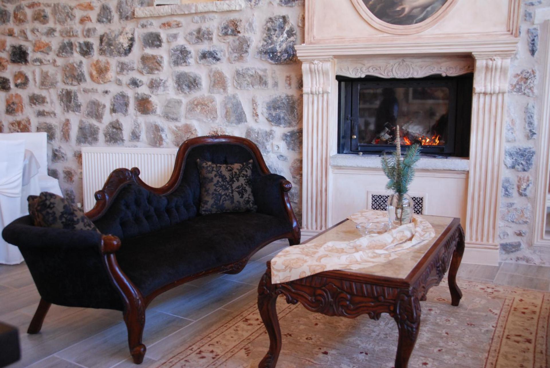 Communal lounge/ TV room