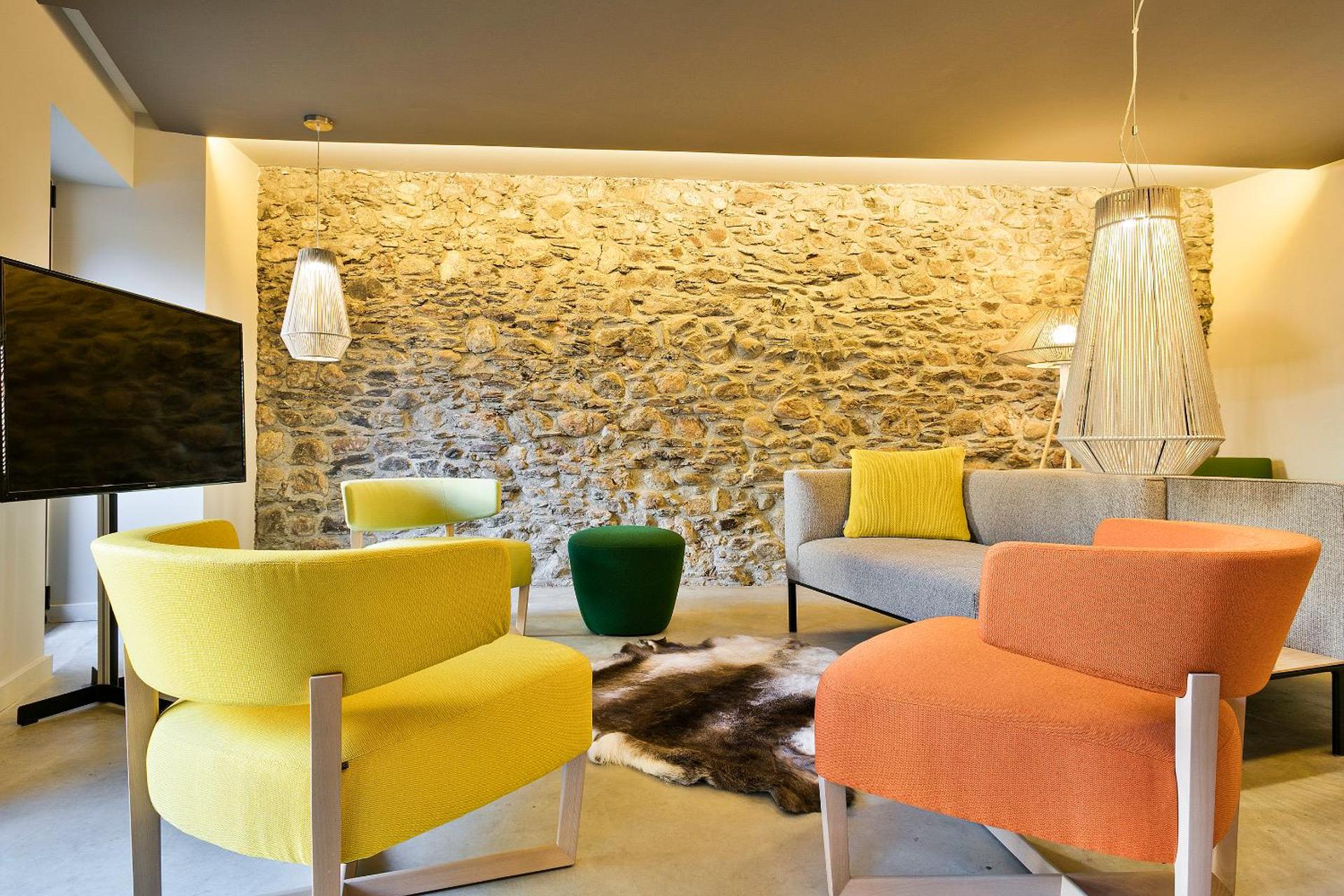 Communal lounge/ TV room