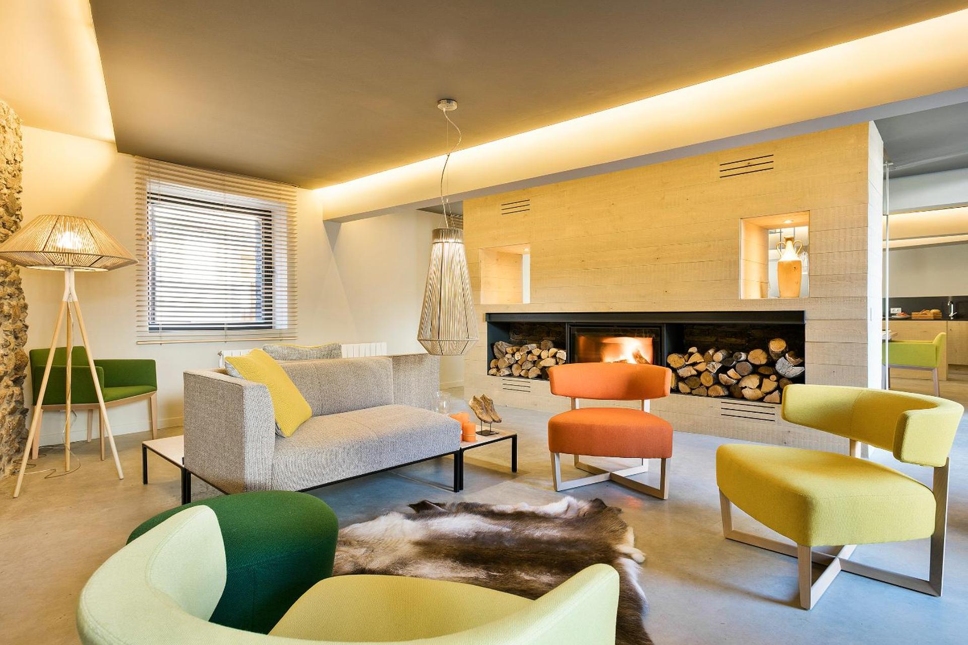 Communal lounge/ TV room