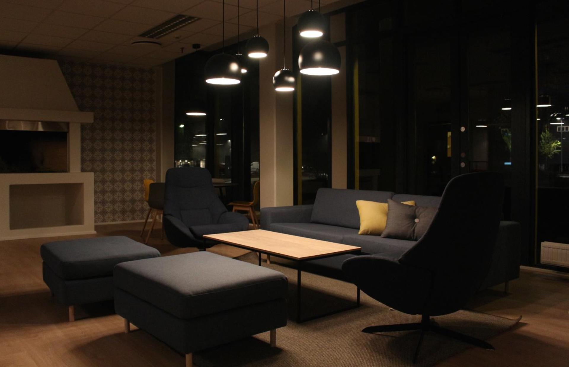 Communal lounge/ TV room