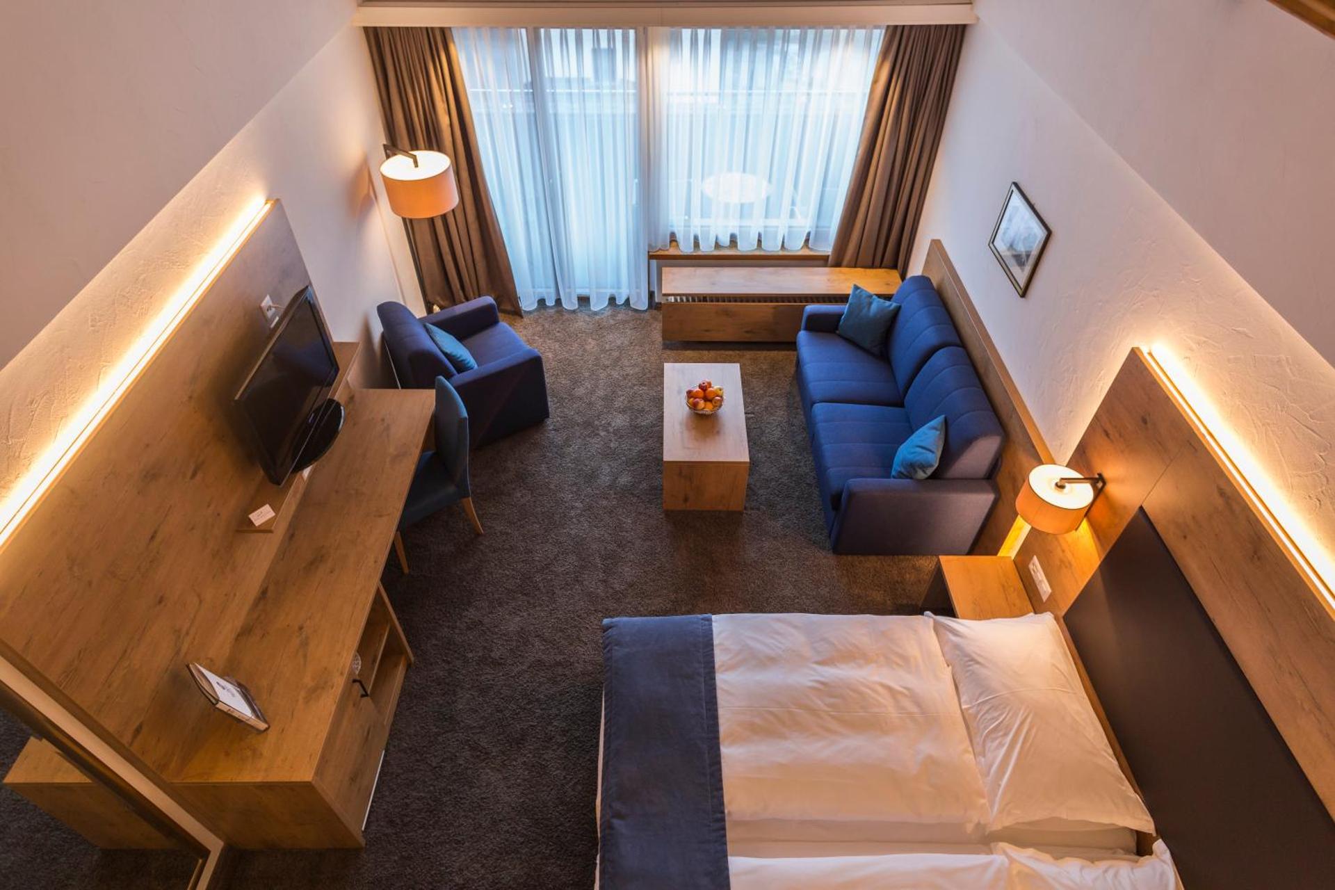 Photo of the whole room