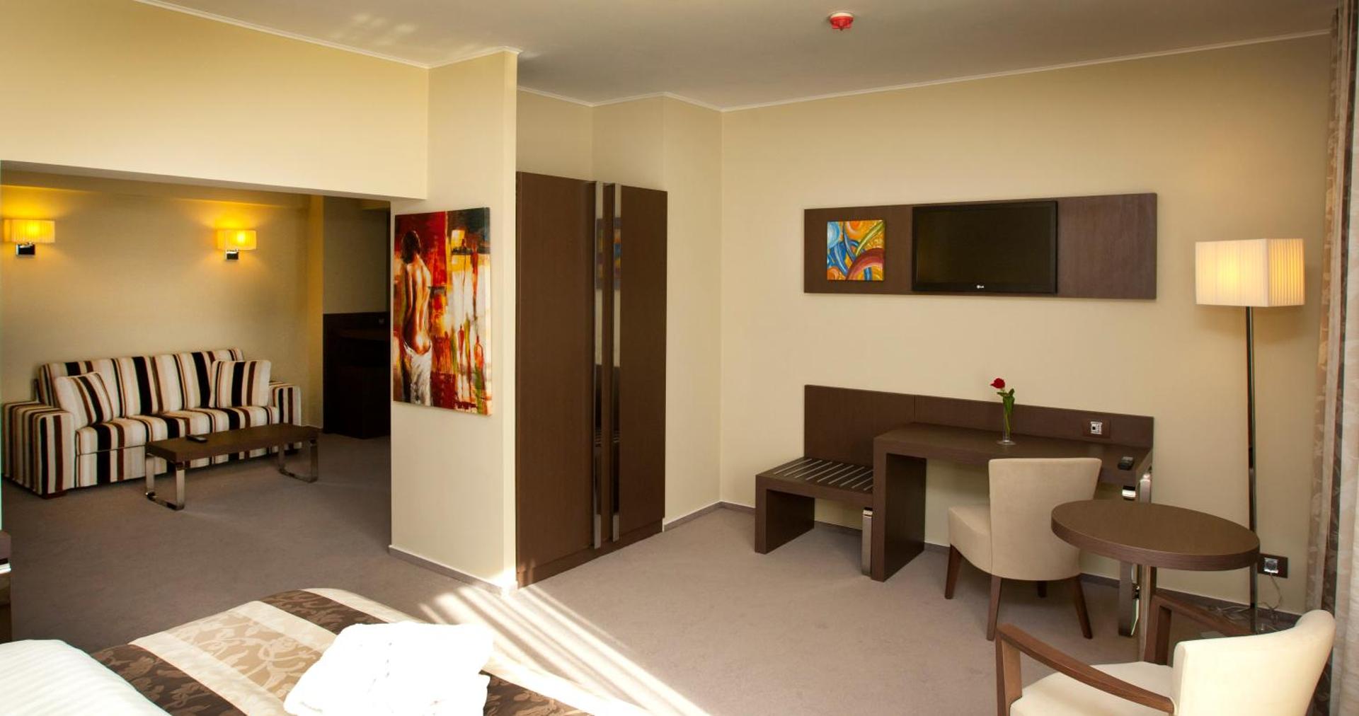 Photo of the whole room