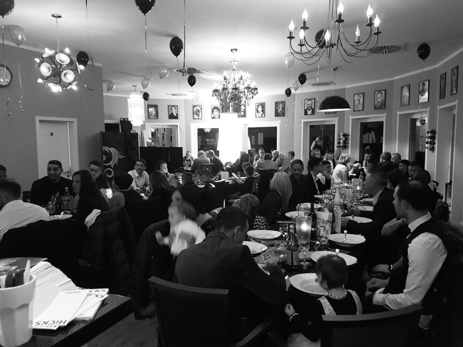 Restaurant/places to eat