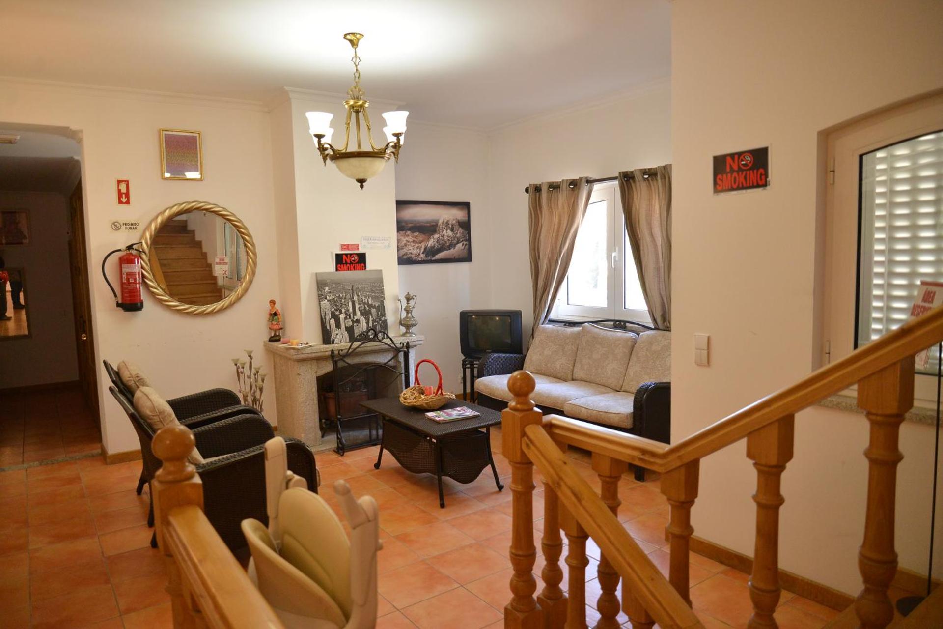 Communal lounge/ TV room